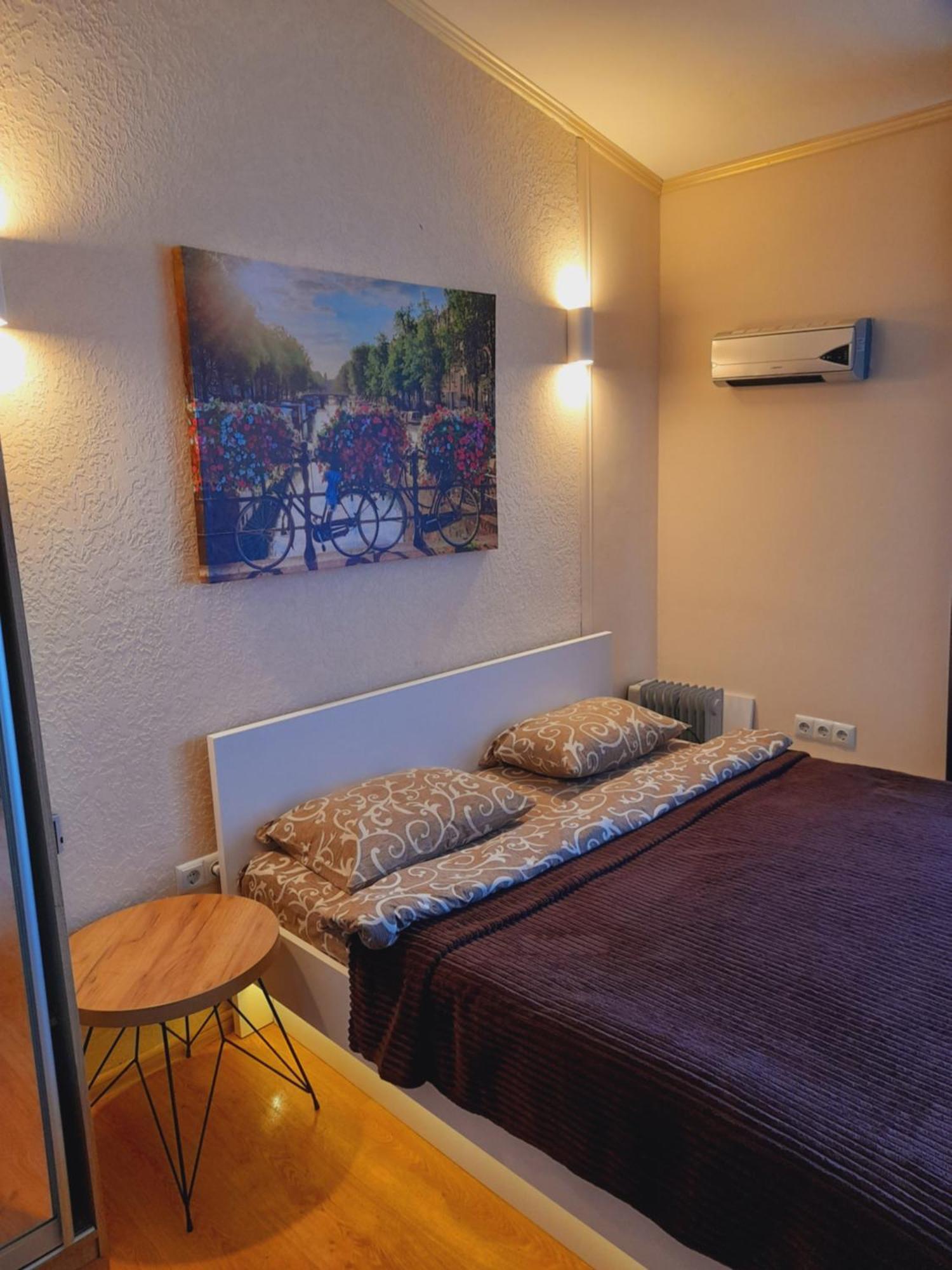 Studio Apartments In Center Mini 5 Поверх Без Ліфту Ivano-Frankivszk Szoba fotó